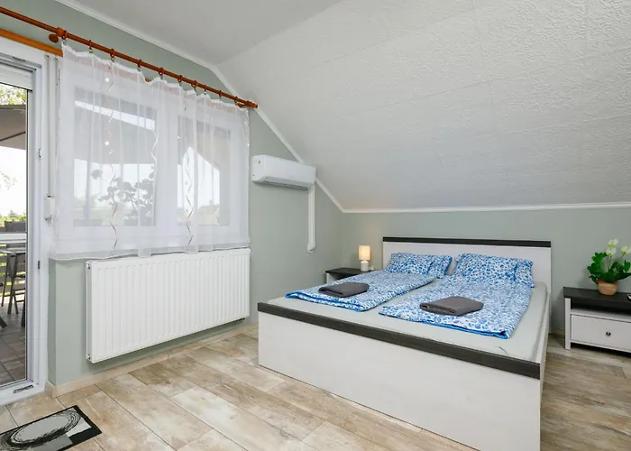 Apartment Duma By Interhome Balatonkeresztur